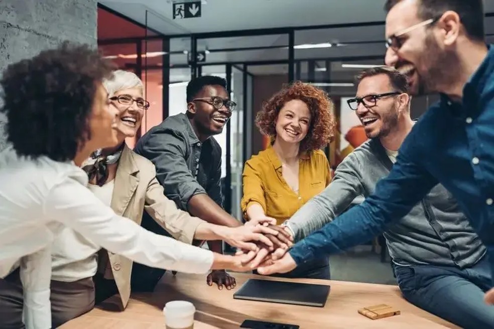 A satisfação profissional é fundamental para o bem-estar dos funcionários e sucesso de uma empresa — Foto: Getty Images via BBC