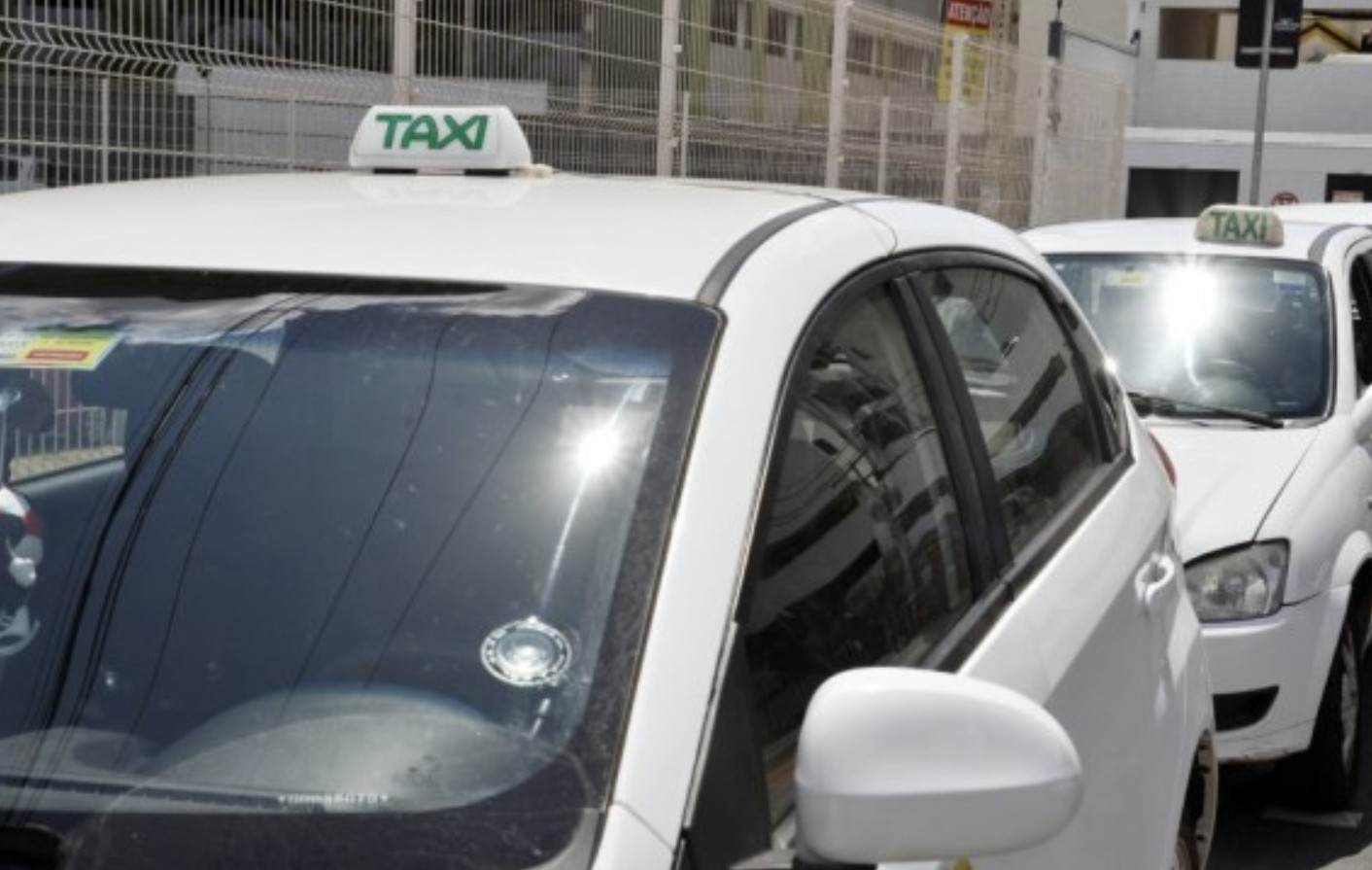 Sefaz-MA passa a exigir inscrição no INSS e cursos para conceder isenção de ICMS e IPVA a taxistas; entenda regras