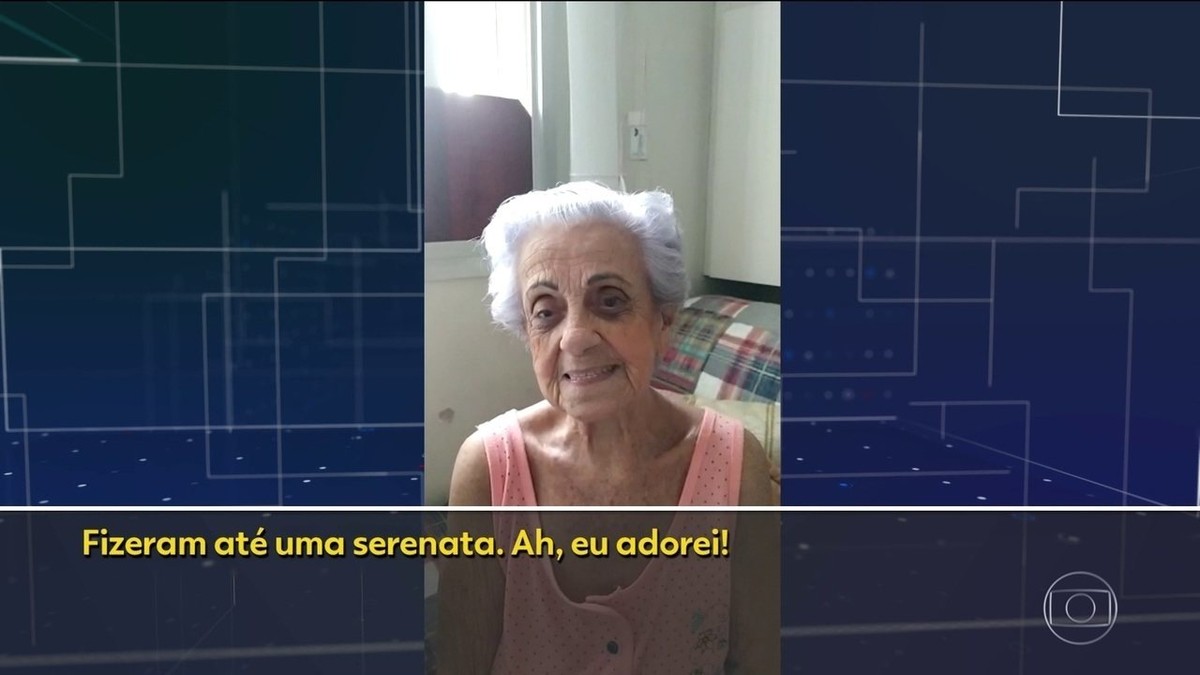 Moradora de Vila Velha, no ES, comemora 100 anos com festa organizada por  vizinhos