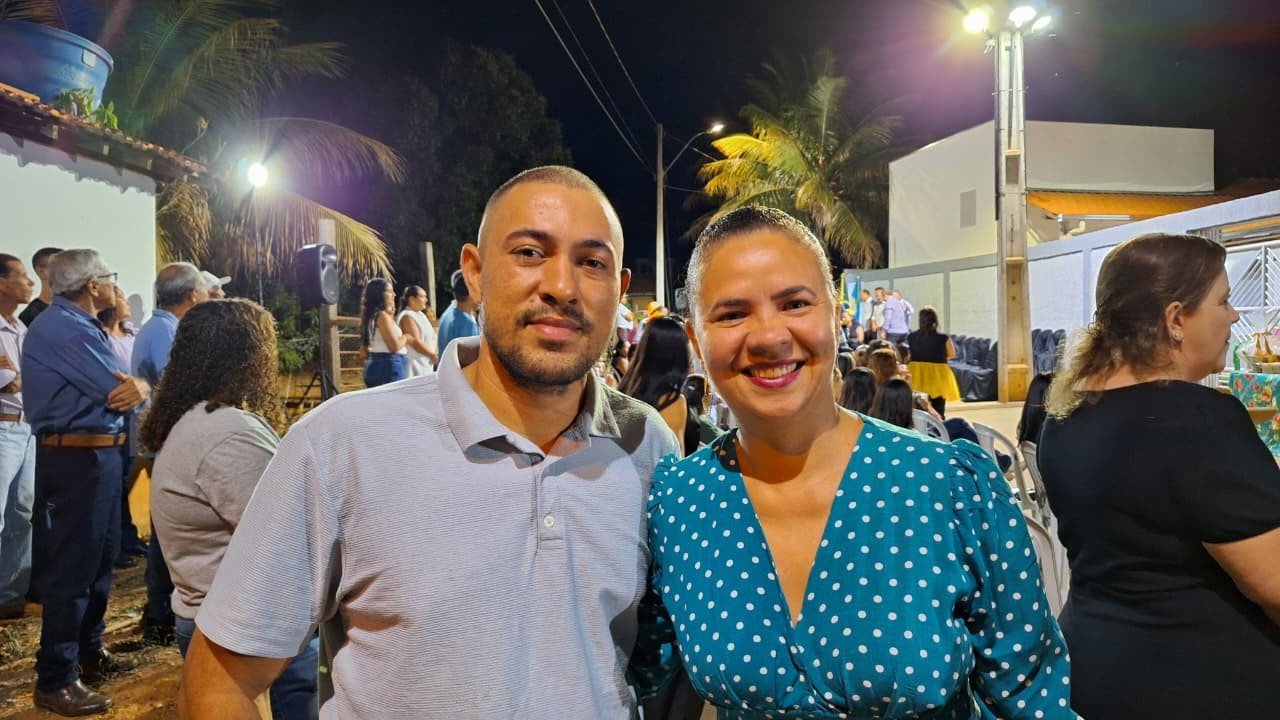 Prefeitura de Montes Claros entrega escola reformada em Peri-Peri