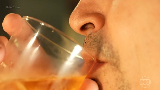 Não foi só no Brasil: Metanol mata duas australianas no Laos e cientista explica o que é, qual a diferença para o etanol, e por que é tão perigoso - Dois brasileiros em São Paulo e dois australianos no Laos morreram nos últimos dias após supostos envenenamento por metanol. No Brasil, ainda há diversos outros casos suspeitos. Um farmacologista explica o que é preciso saber sobre esse composto químico.