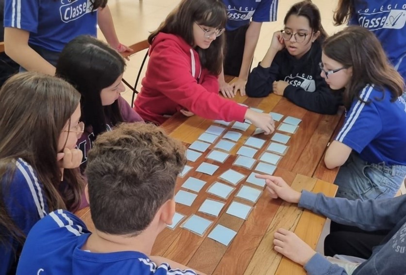Colégio Classe A investe em ensino bilíngue e parceiros internacionais