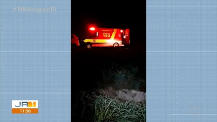 Micro-ônibus com banda do cantor Flagin Moral tomba perto de Araguaína