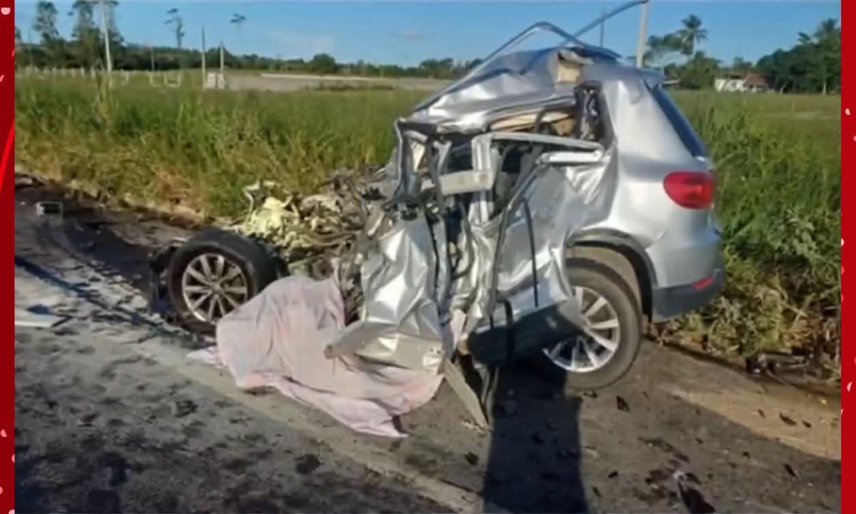 Acidente entre carro e carreta deixa uma pessoa morta no sul da Bahia