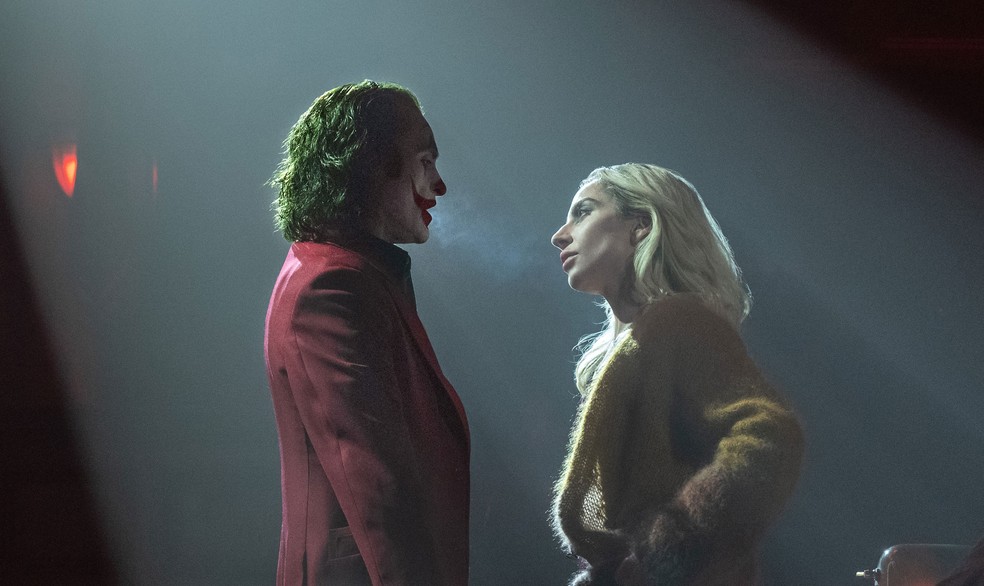 Joaquin Phoenix e Lady Gaga em cena de 'Coringa: Delírio a dois' — Foto: Niko Tavernise/Warner Bros. Pictures