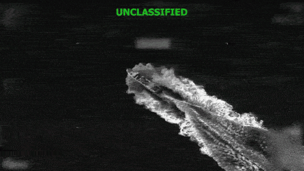 EUA matam 3 pessoas em ataque a embarcação no Oceano Pacífico