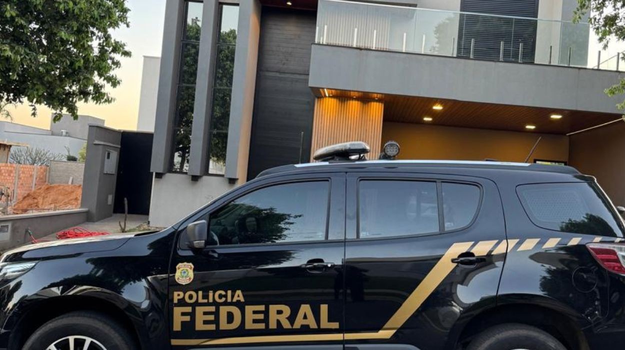 Duas pessoas são presas pela PF em operação contra lavagem de dinheiro em Araraquara