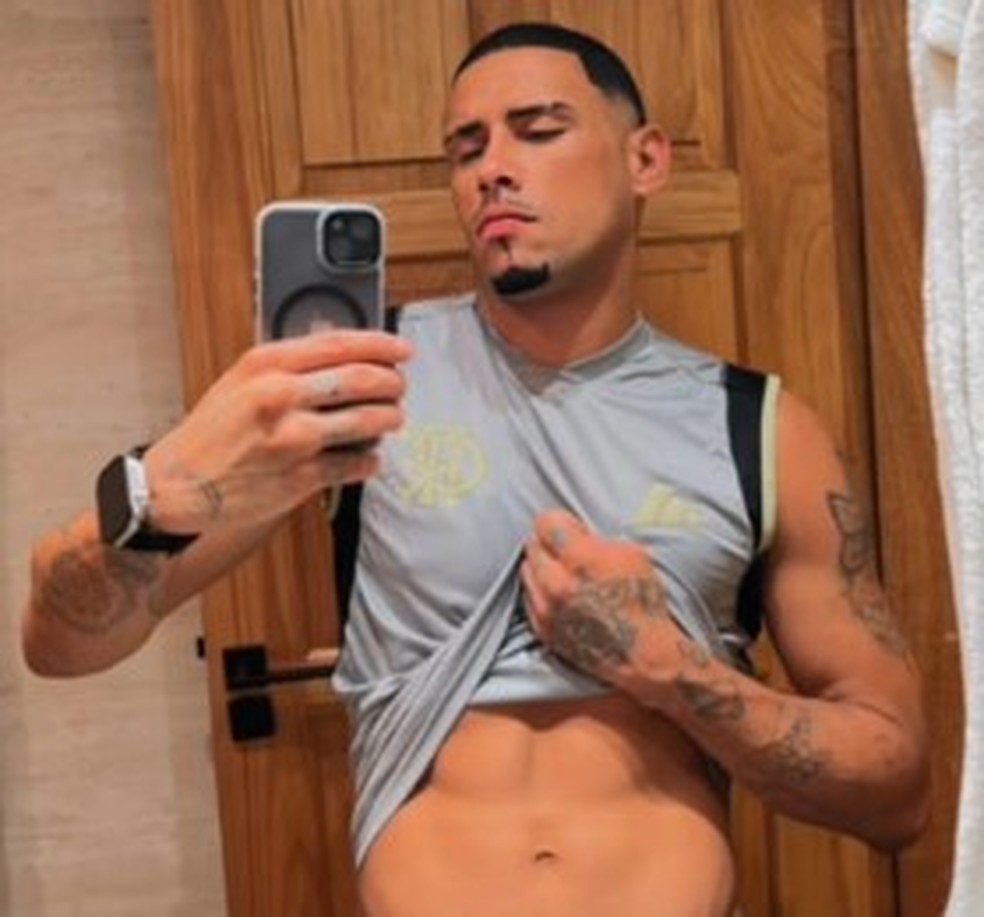 João Victor Cordeiro Barbosa, conhecido como “Kevin Muniz”, foi preso por agentes da 5ªDP (Mem de Sá) — Foto: Reprodução