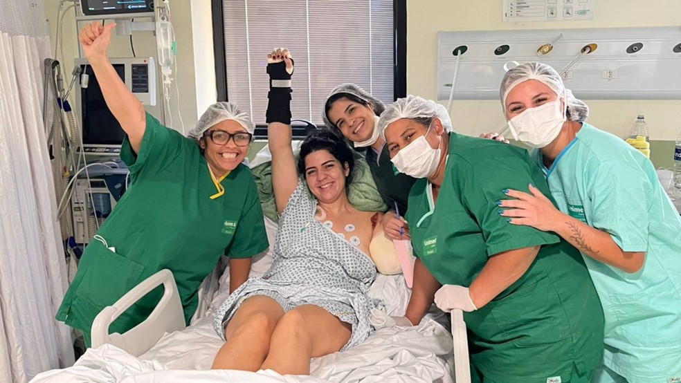 Ana Valéria passou dias internada após precisar amputar o braço por causa de uma acidente — Foto: Arquivo pessoal