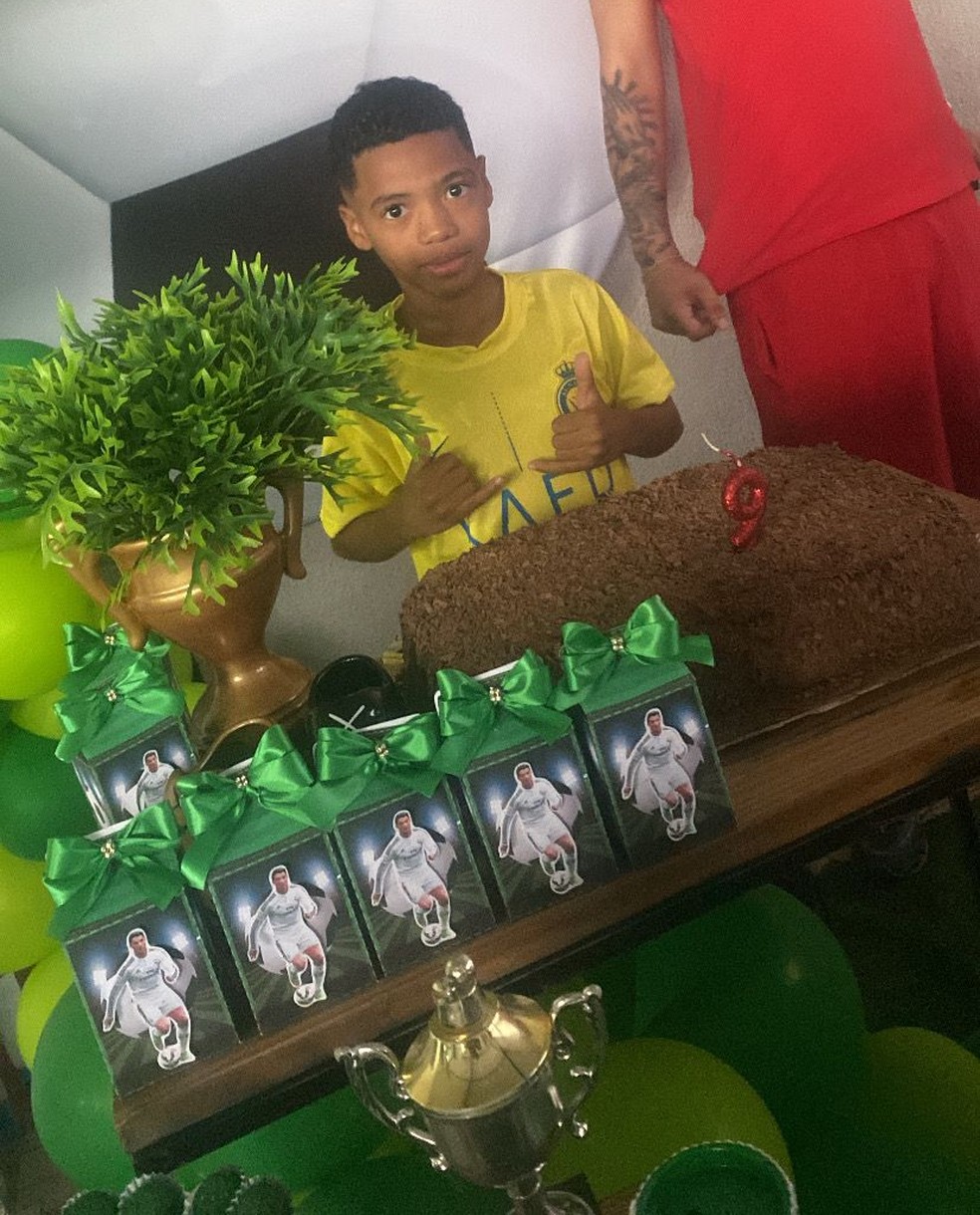 Heitor Felipe Moreira, 9 anos, comemorava aniversário antes de ser morto em chacina — Foto: Arquivo pessoal