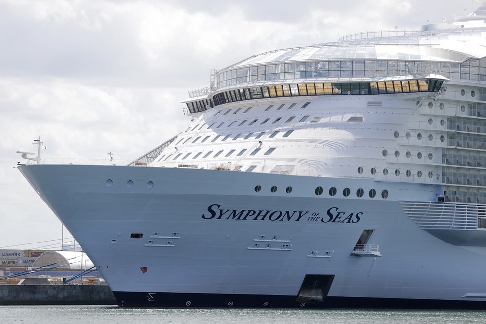 Imagem do cruzeiro Symphony of the Seas — Foto: Wilfredo Lee/AP