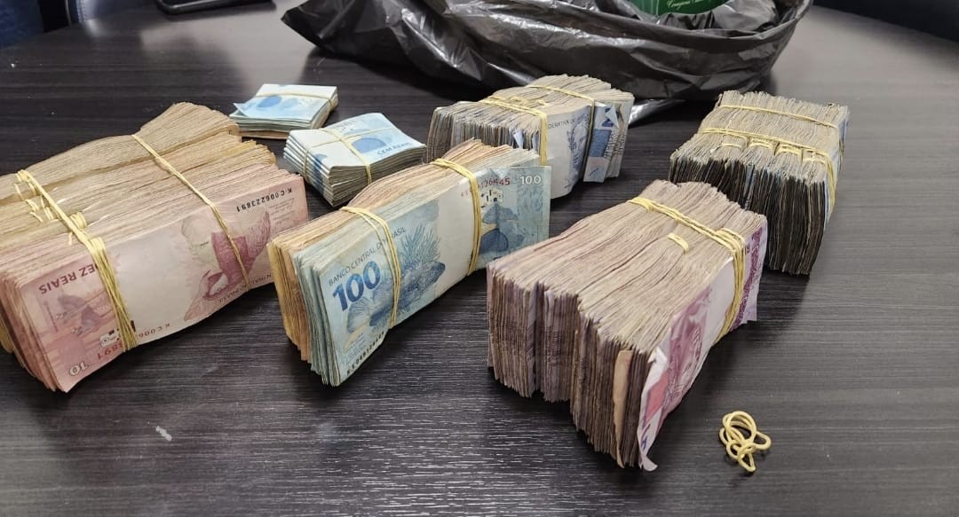 Homem é preso por corrupção após enviar R$ 50 mil dentro de caixa de cerveja para secretário da Fazenda de Pernambuco 