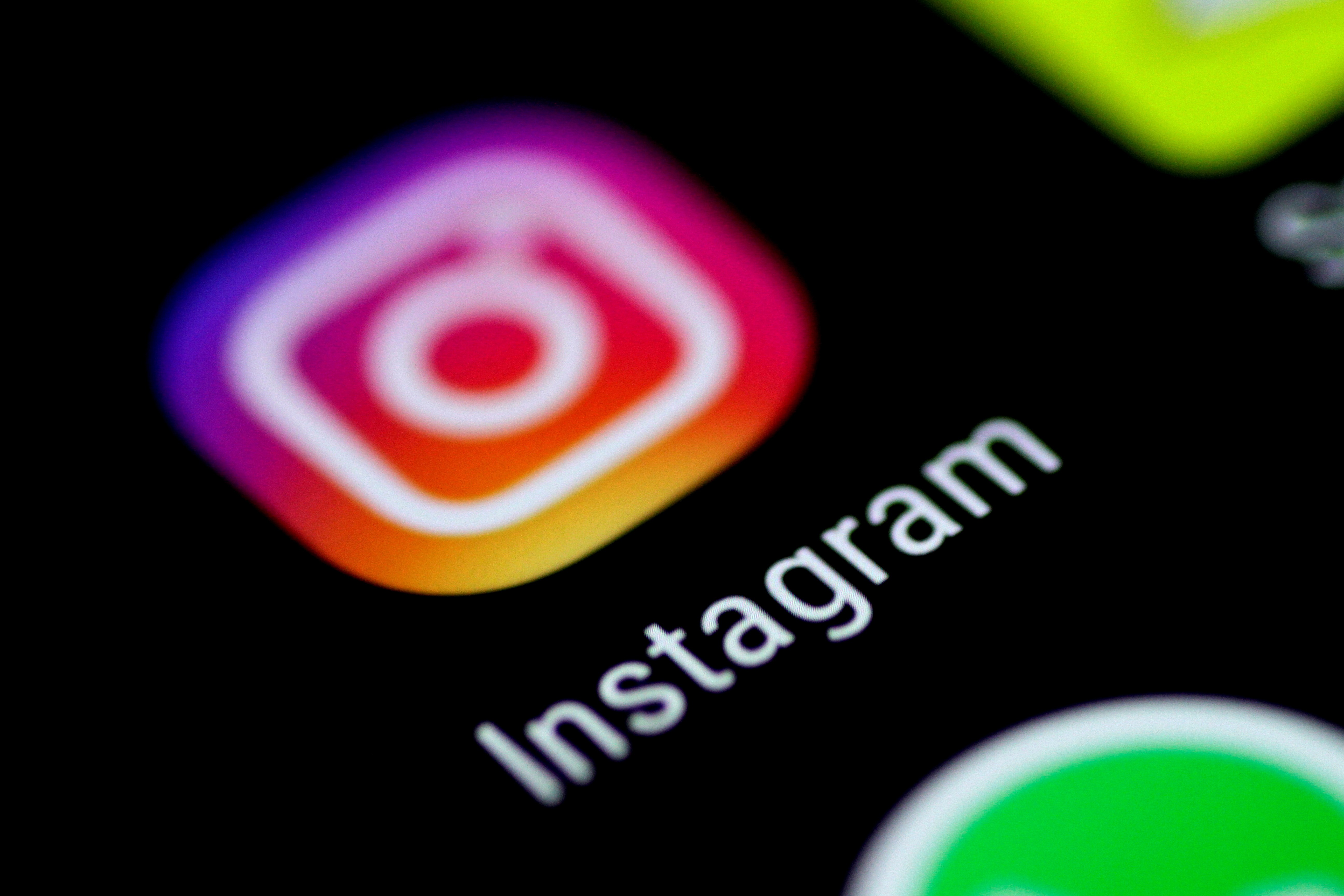 Instagram proíbe menores de 16 anos de fazerem lives sem autorização dos pais