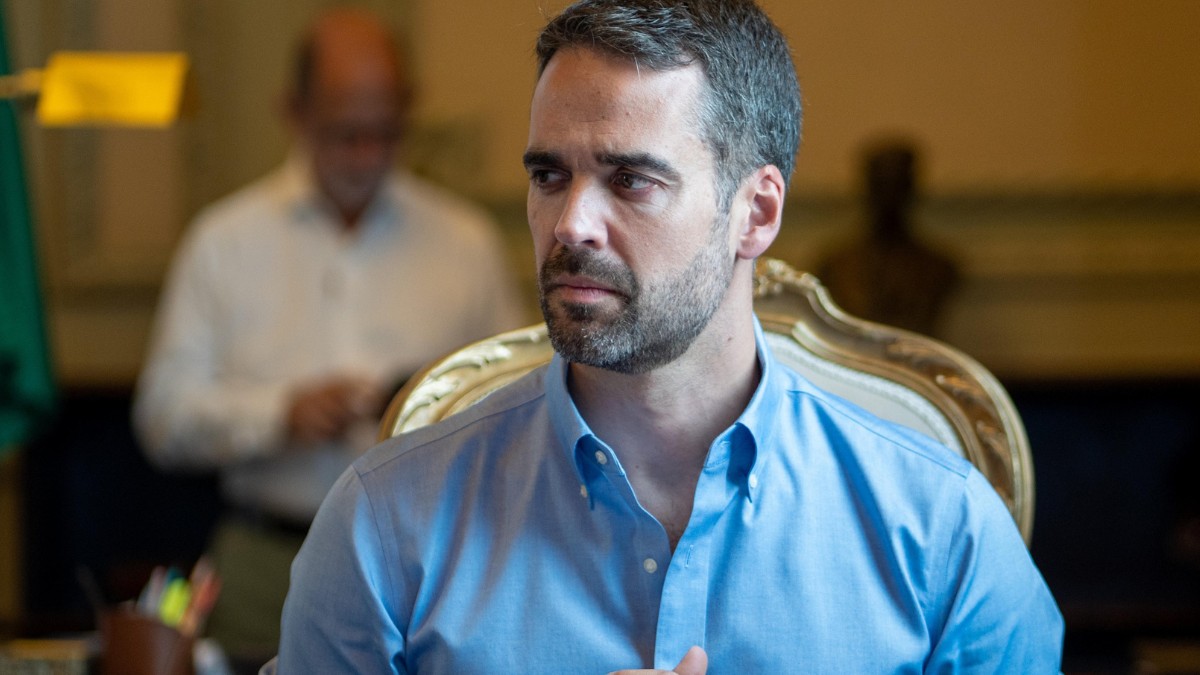 Leite oficializa pré-candidatura à presidência pelo PSD: 'O Brasil tem um problema de direção'