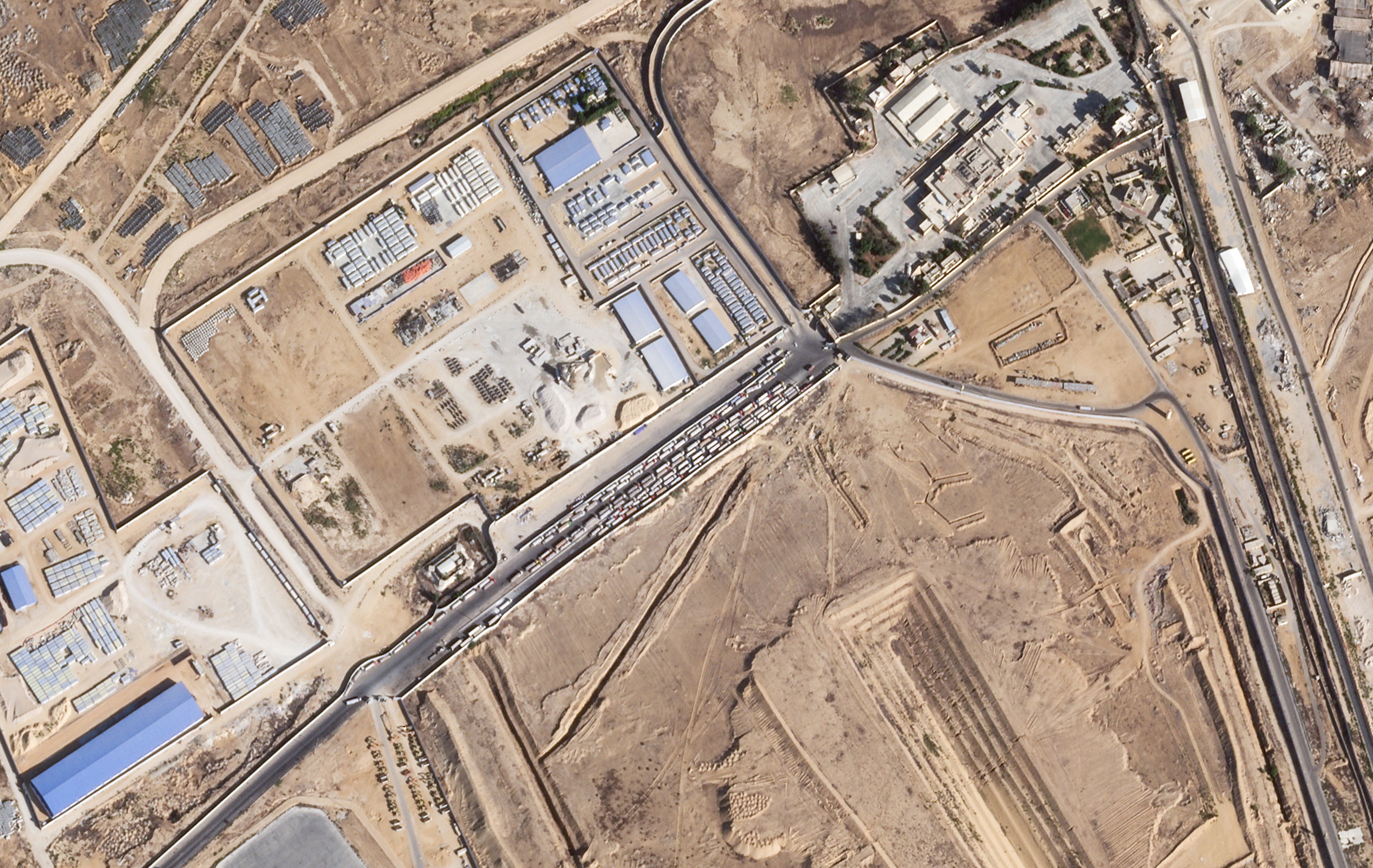 Passagem de Rafah será reaberta para retorno de palestinos a Gaza, diz embaixada no Egito