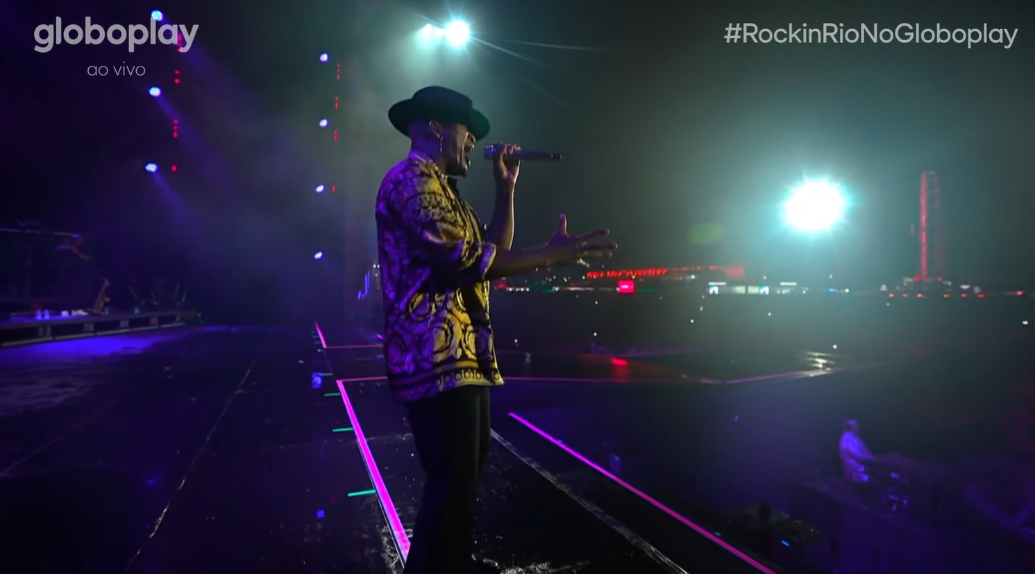 Sem novos hits, Ne-Yo varia pouco no seu 2º Rock in Rio seguido, mas ainda sabe fazer show funcionar