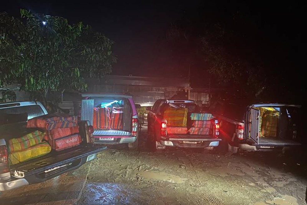 Foram necessárias ao menos quatro viaturas para transportar drogas apreendidas no Pará — Foto: Polícia Civil Pará/Divulgação