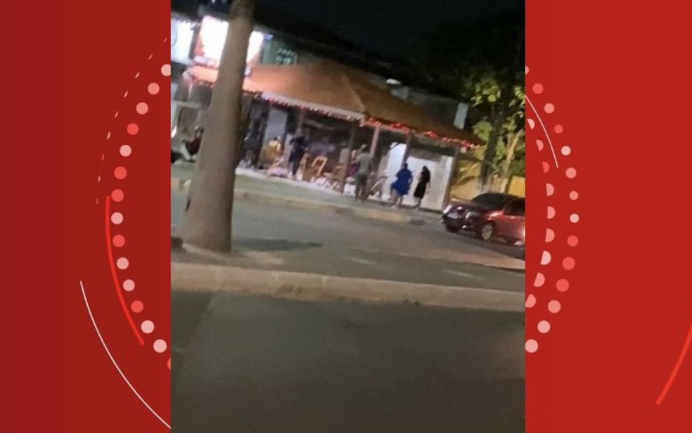 Ataque a tiros em bar deixa uma mulher morta e seis pessoas feridas na Região Metropolitana de Salvador — Foto: Reprodução/Redes Sociais