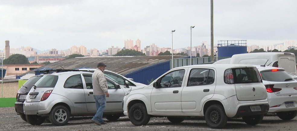 São Paulo ganha estacionamento de carros clássicos que cobra R