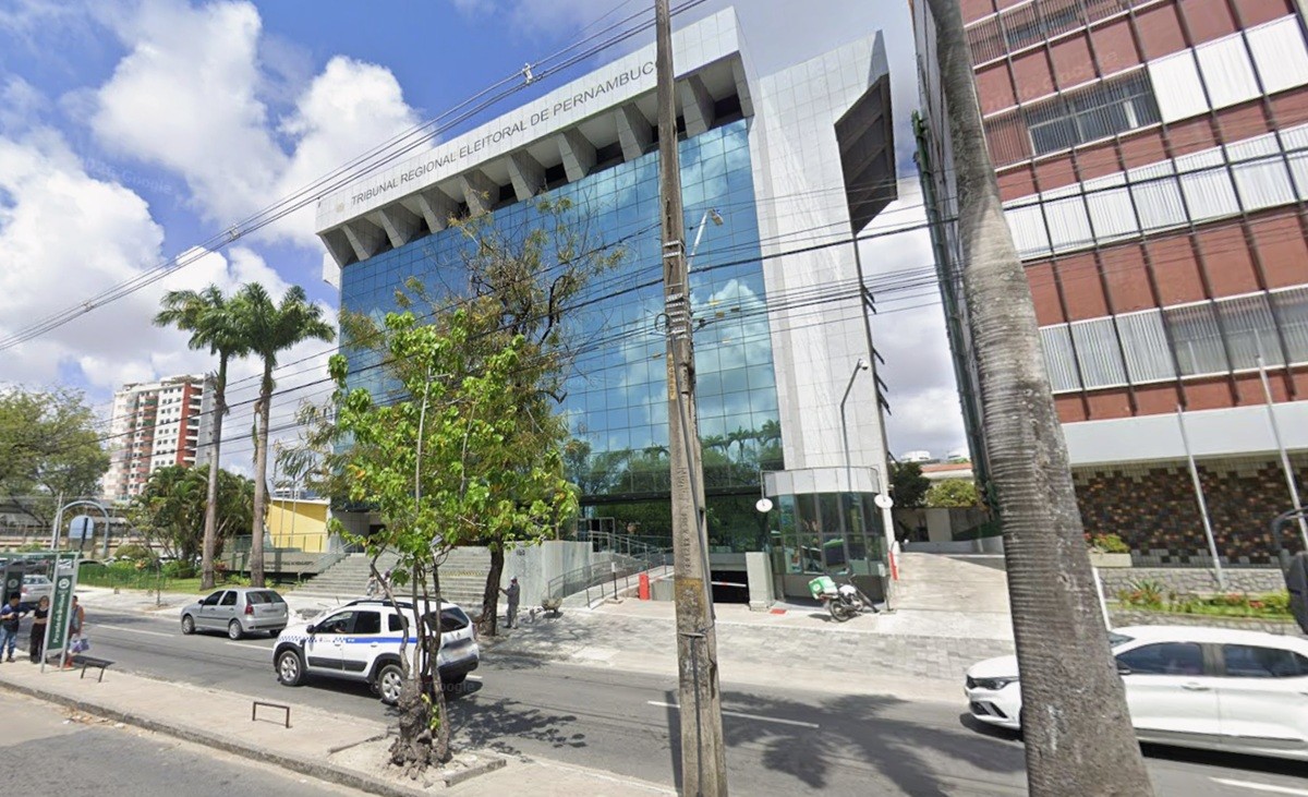 TRE abre Central de Atendimento no feriadão para regularização do título de eleitor; prazo termina em menos de uma semana