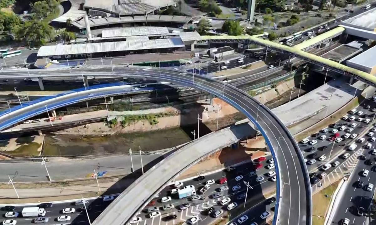 Viaduto José Linhares é inaugurado na região do Iguatemi, em Salvador