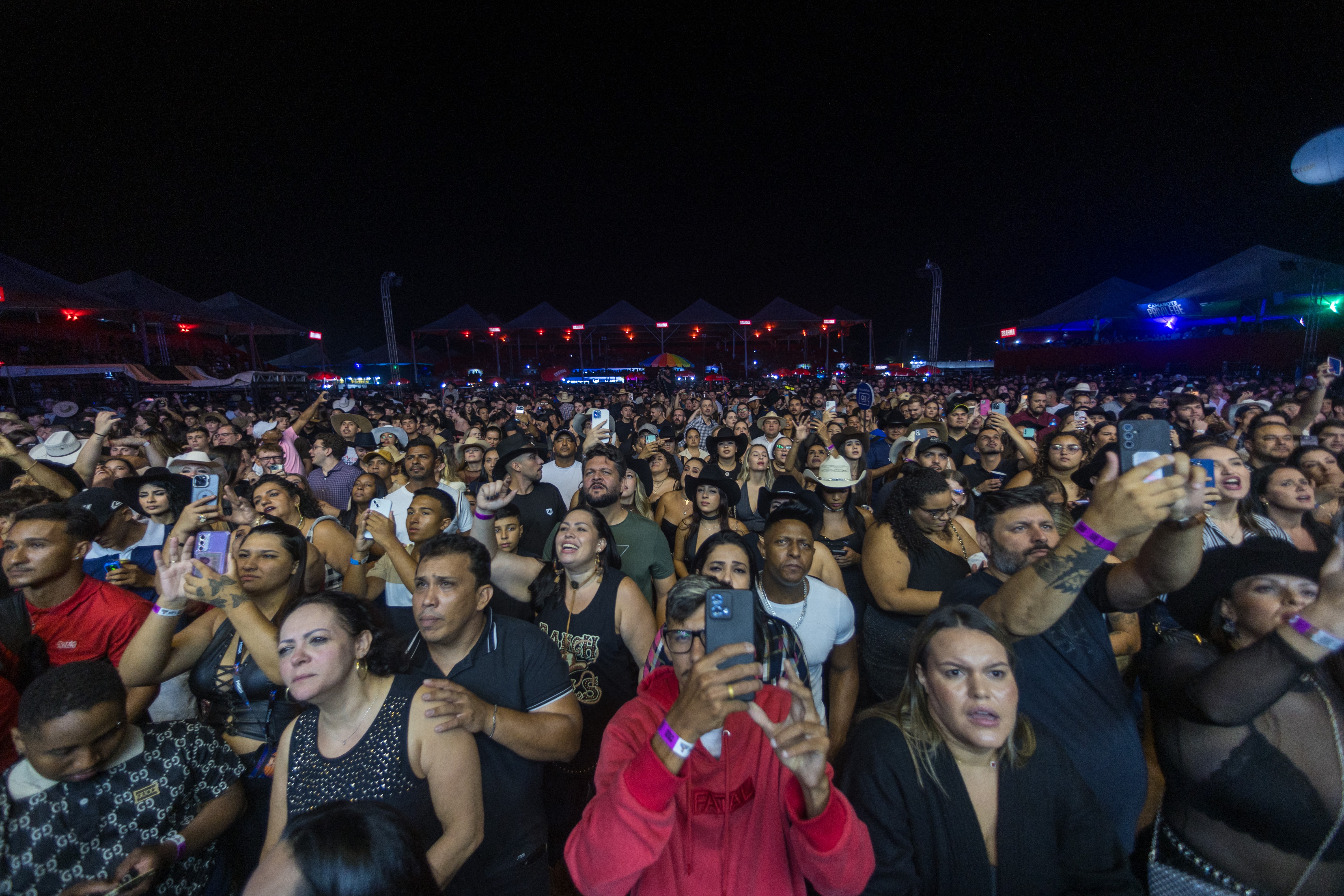 Limeira Rodeo Music 2026: veja fotos da primeira noite de festa