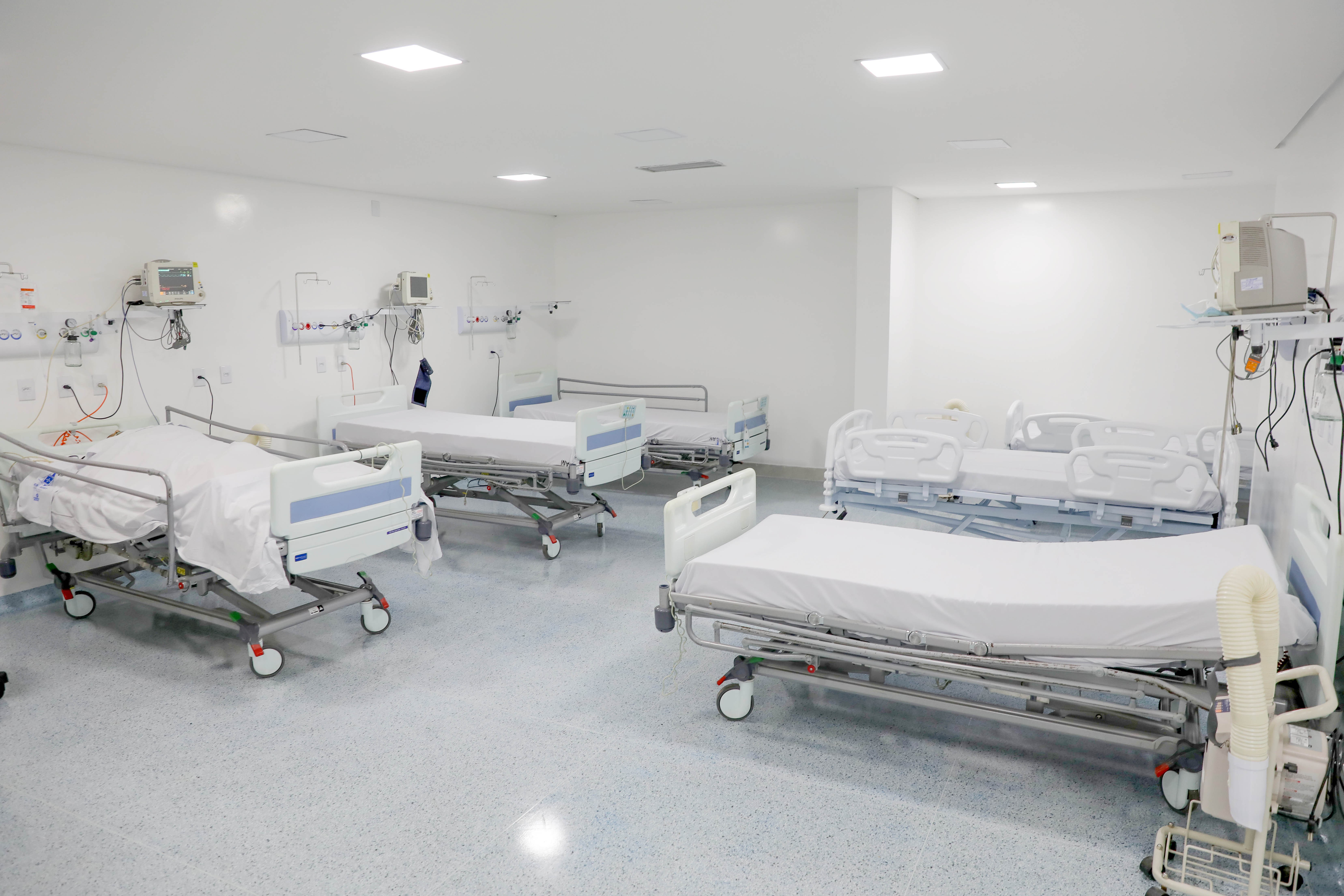 Centro cirúrgico do hospital de Samambaia está 'prestes a reabrir', diz governo do DF; obra deveria ter terminado em outubro