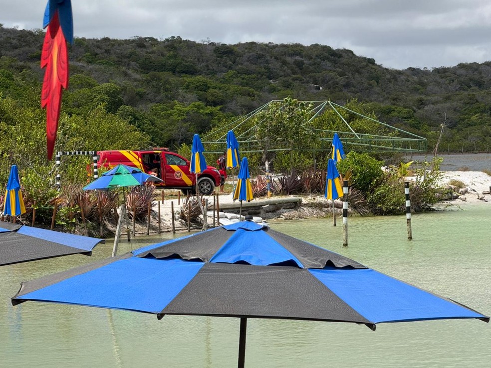 Corpo de empres&aacute;rio foi encontrado com sinais de viol&ecirc;ncia na Lagoa do Vital em Maxaranguape &mdash; Foto: S&eacute;rgio Henrique Santos/Inter TV Cabugi