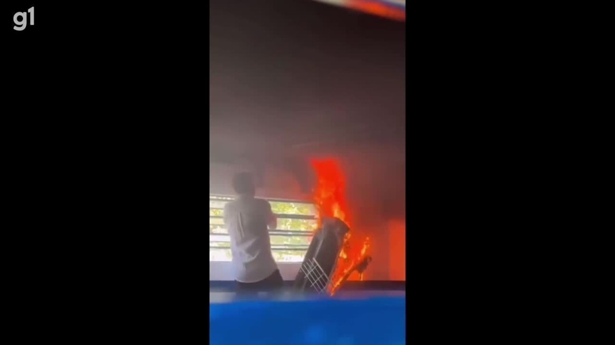 VÍDEO: incêndio é registrado em sala de aula em escola pública na cidade de Gravatá