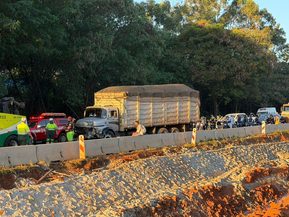 Acidente na SP-310 em São José do Rio Preto (SP) — Foto: TV TEM / André Modesto