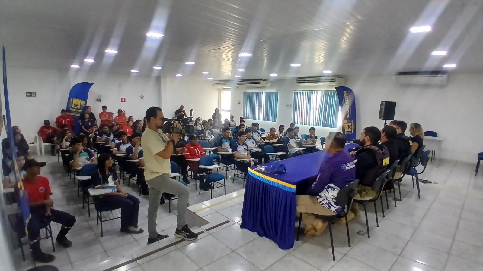 Projeto alerta motoristas sobre riscos do uso do celular ao volante em Santarém