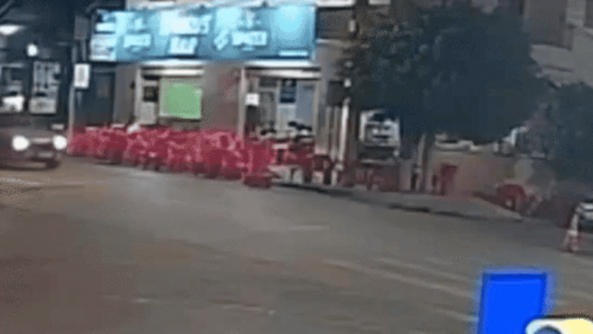 VÍDEO: Motociclista 'voa' por cima de carro após batida em MG