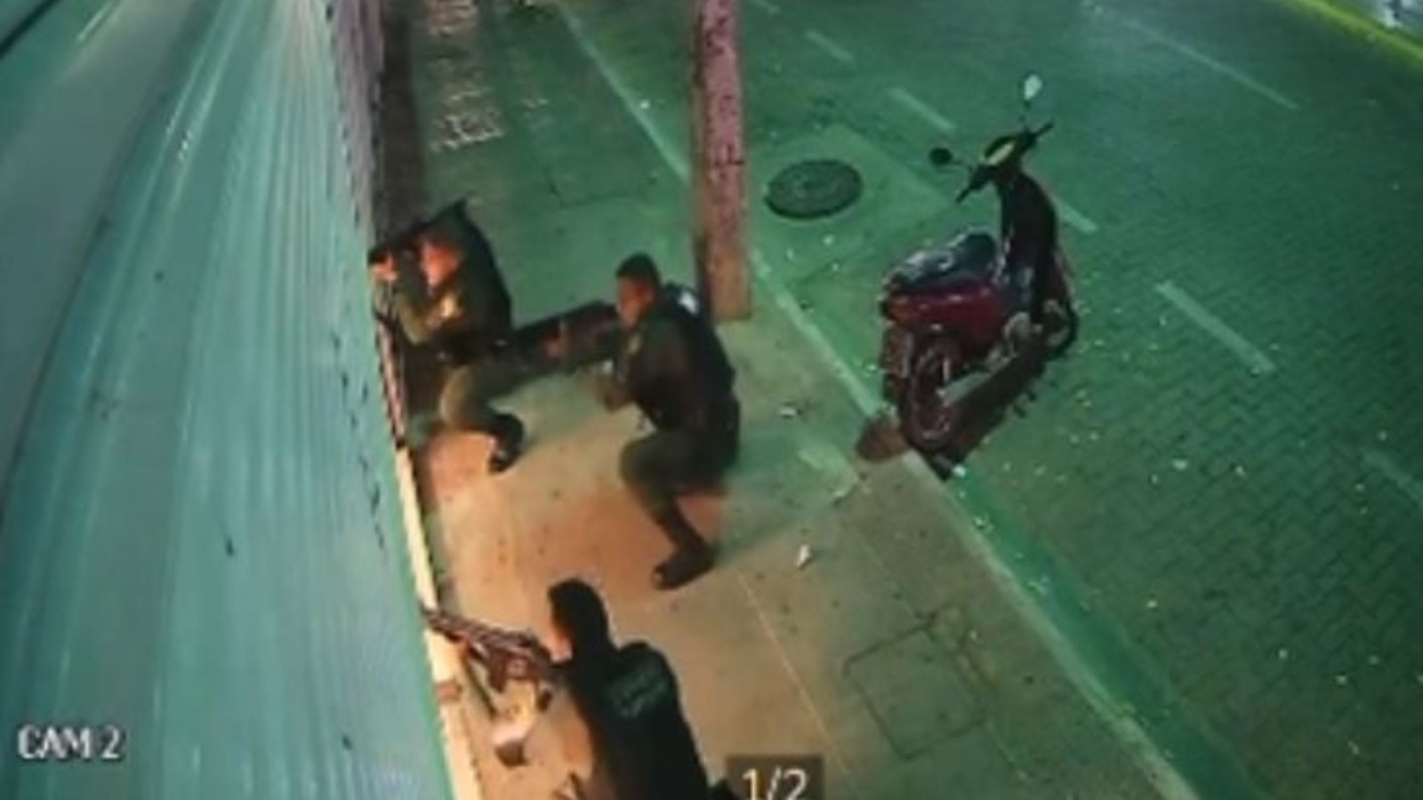 Criminosos são presos em flagrante enquanto mantinham pessoas reféns em assalto no Ceará; veja vídeo
