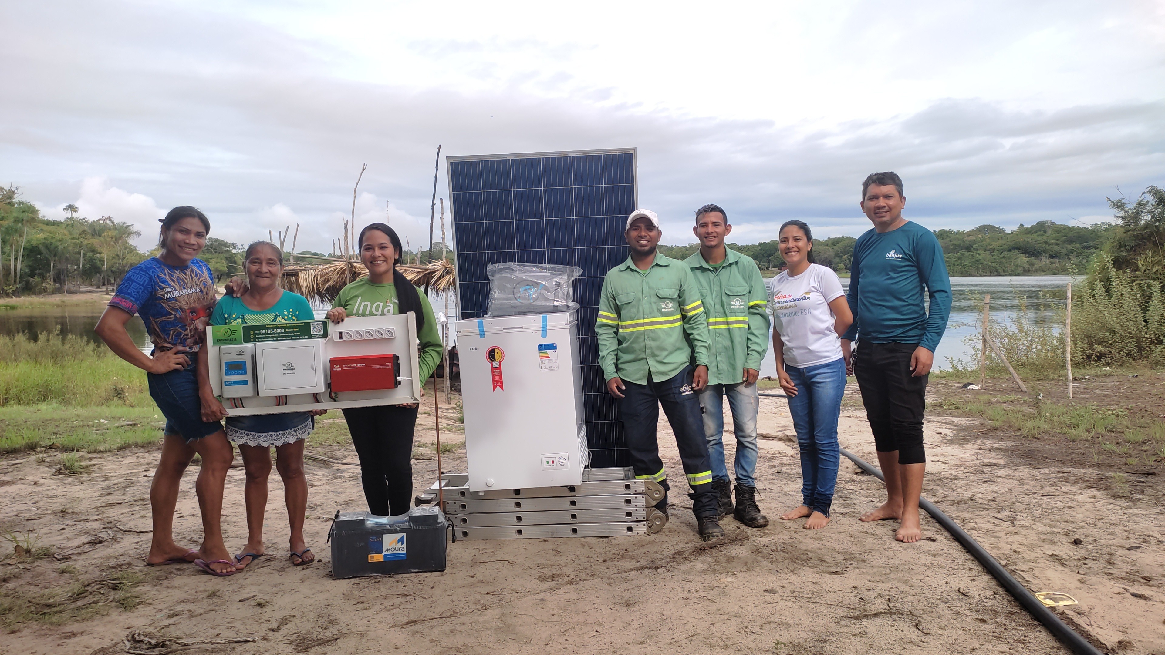 Jurutienses comemoram melhoria de vida após receberem energia solar, telefones, filtros de água e freezers