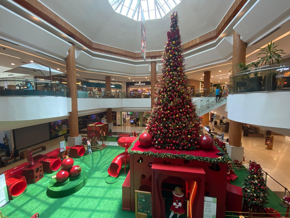 Decoração natalina do Natal Shopping — Foto: Augusto César Gomes
