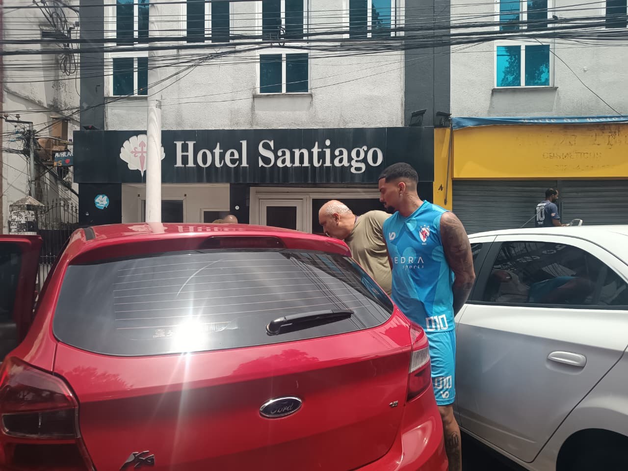 Preso suspeito de estuprar mulher após encontro em Salvador é jogador de futebol com passagem pelo Santos