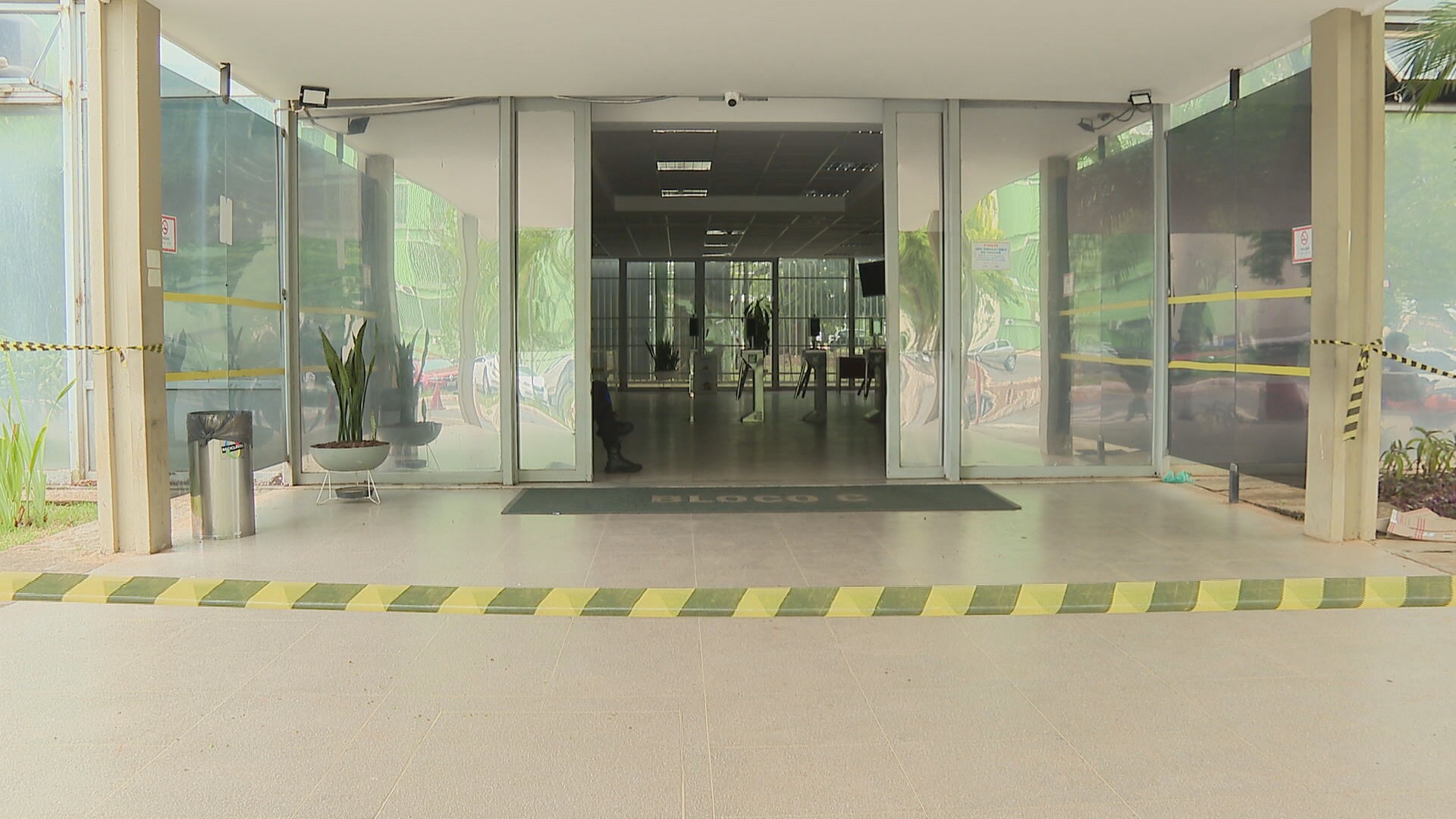 Ministério diz que prédio atingido por incêndio em Brasília está funcionando normalmente