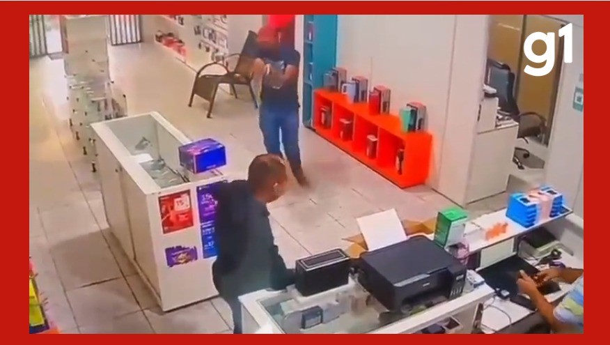 Comerciante com histórico ligado ao jogo do bicho é morto a tiros em loja de celulares em MT; vídeo