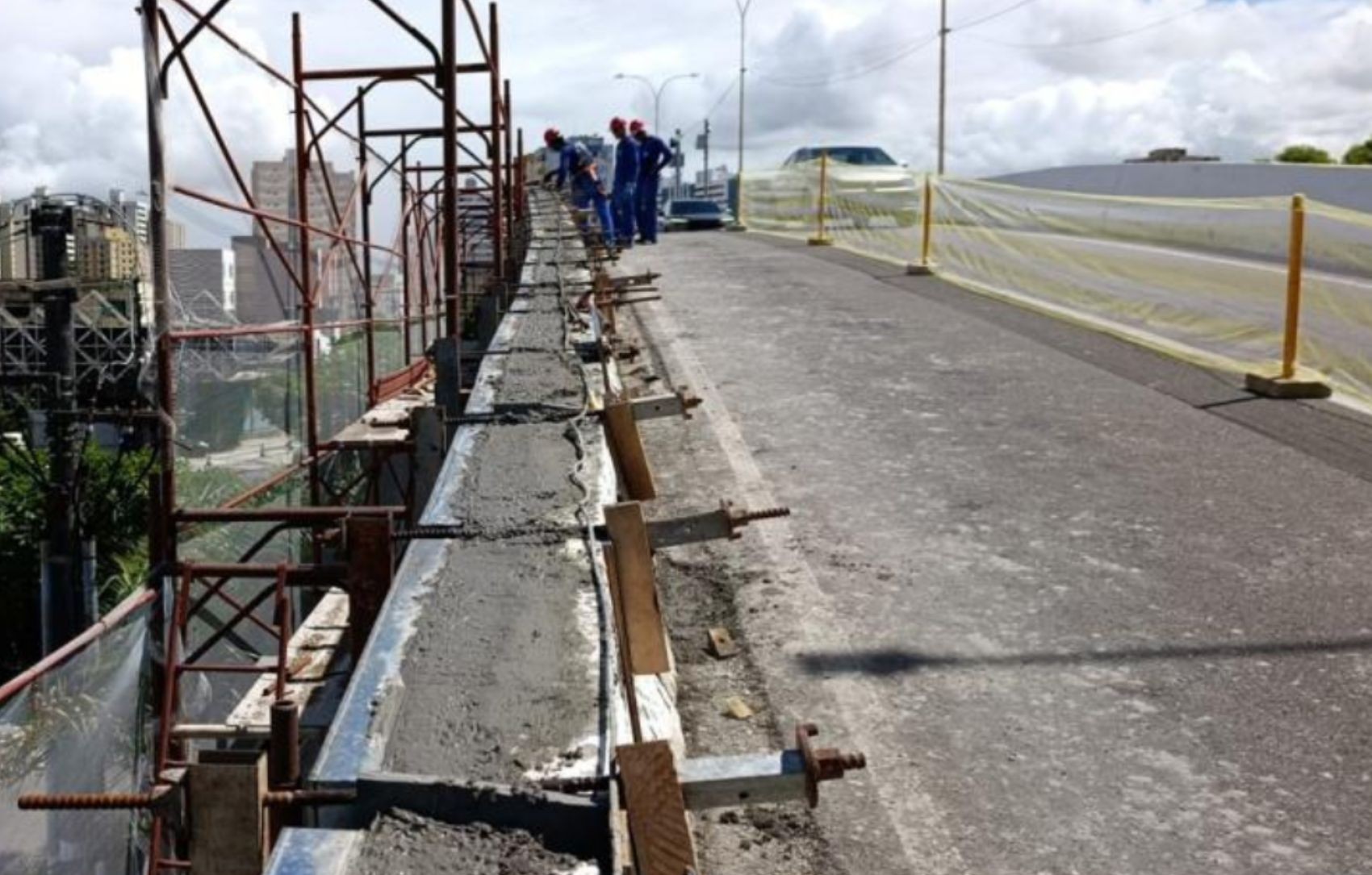 Trânsito é alterado para segunda etapa da obra no viaduto da Avenida Francisco Porto em Aracaju 