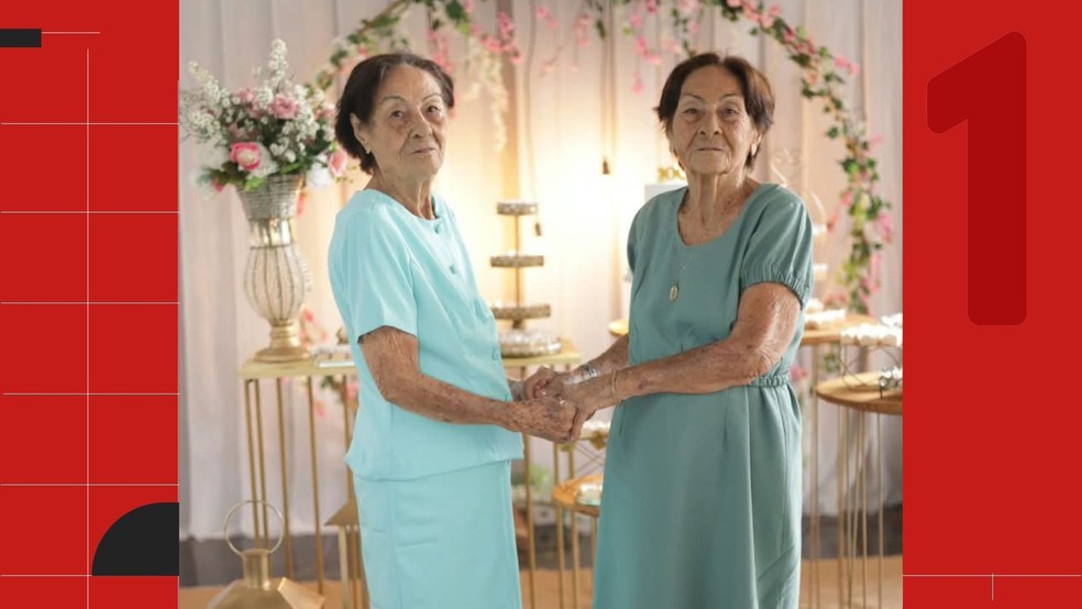 Gêmeas idênticas Levearlinda Matias Batista e Lavínia Matias Freitas (verde escuro) completaram 100 anos de vida — Foto: Reprodução