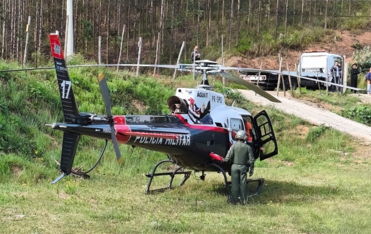 Helicóptero Águia socorre feridos em acidente entre carro e moto em Itu 