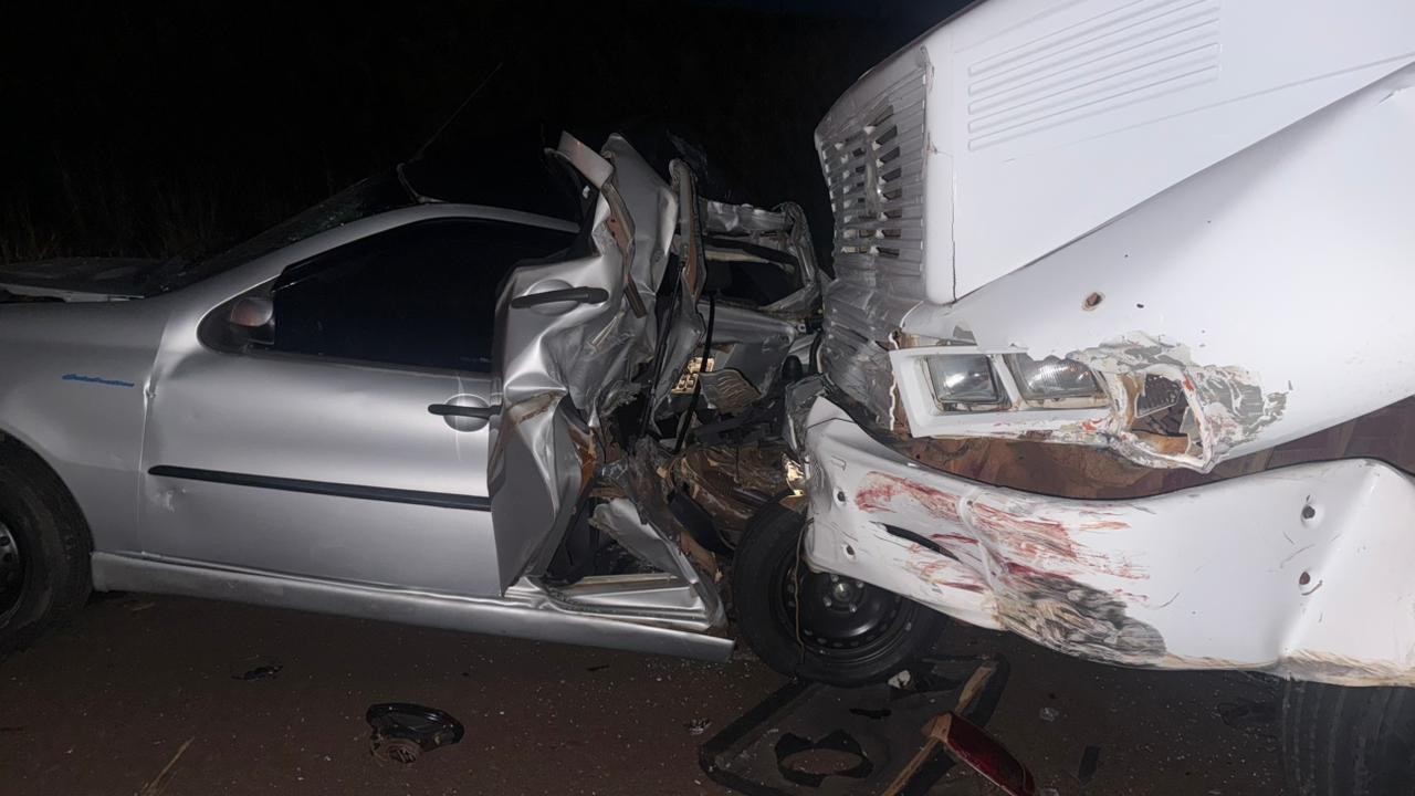 Engavetamento com caminhão e carros deixa vítima presa em ferragens e afeta trânsito no Anel Viário Sul de Ribeirão Preto