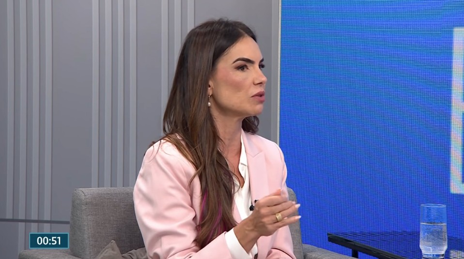 Paula Belmonte Foca em Saúde e Educação em Sabatina do DF1