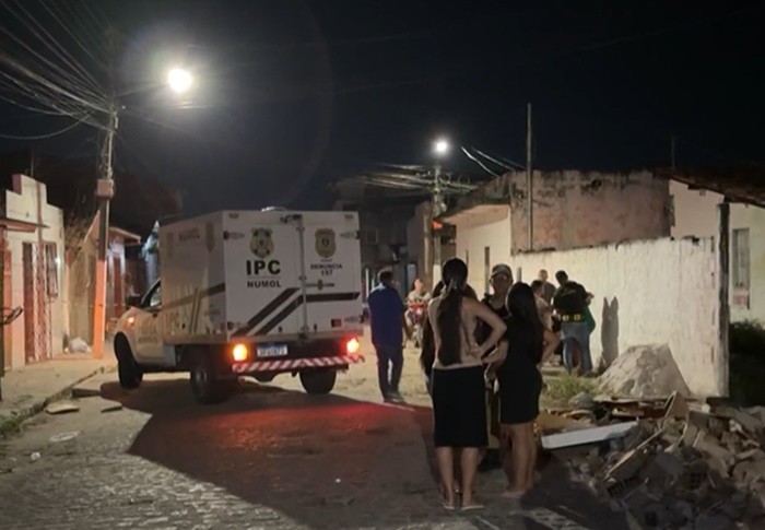 Homem de 19 anos é morto a tiros enquanto jogava dominó em Bayeux 