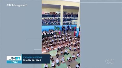 Estudantes e funcionários de escolas formam coral com 900 vozes para aniversário de Palmas
