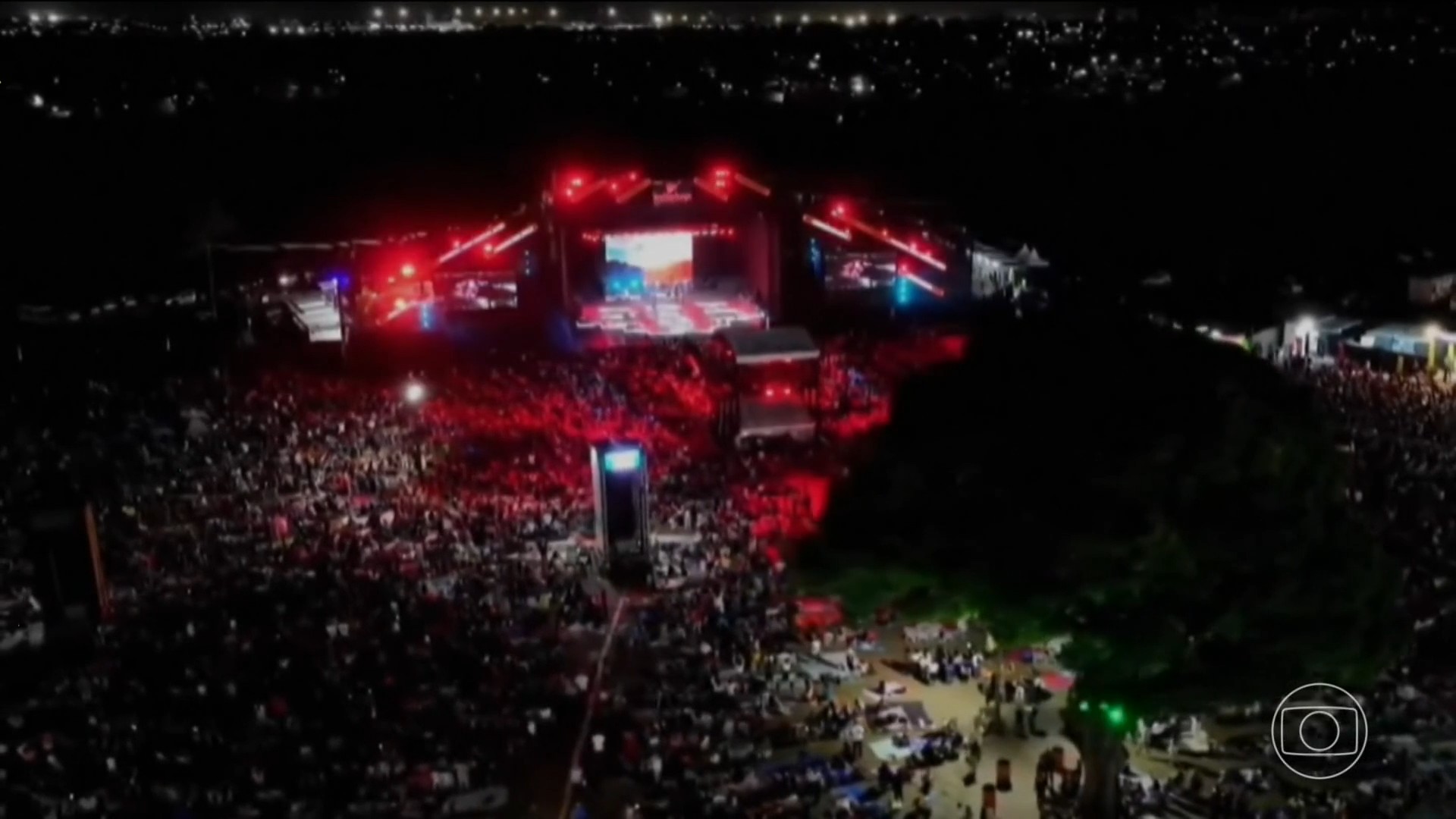 Festival de música católica reúne mais de 1 milhão de pessoas em Fortaleza até domingo