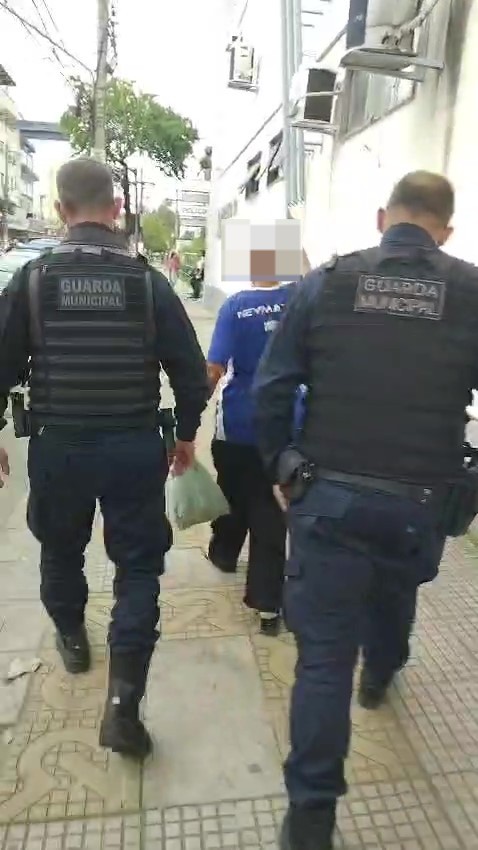 Idoso é preso por descumprir medida protetiva e ofender a ex-companheira em Volta Redonda