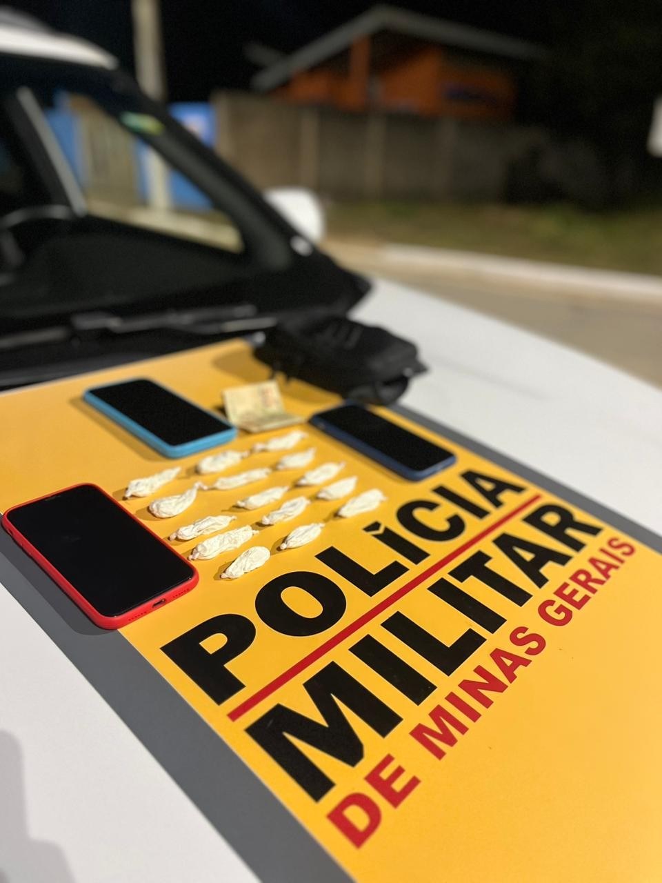 Três jovens são detidos com cocaína que seria vendida durante festa em Itueta