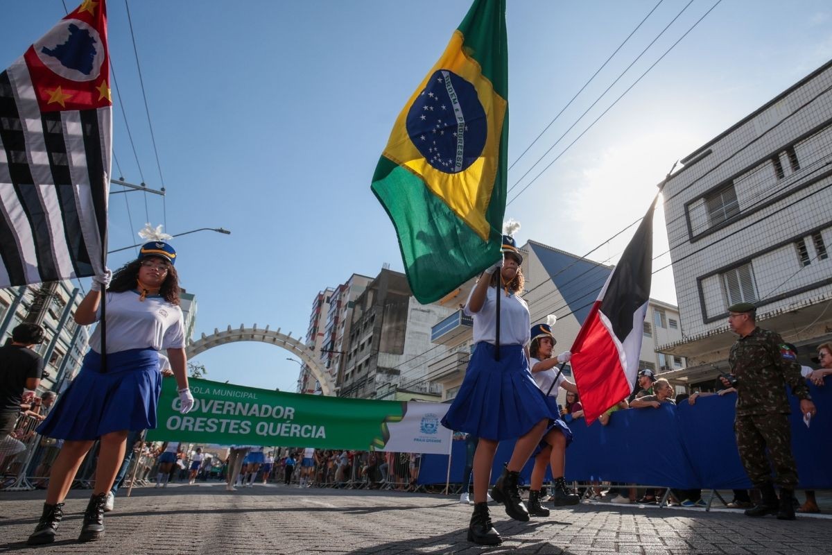 Desfiles cívico-militares alteram trânsito em Guarujá e Praia Grande; veja interdições