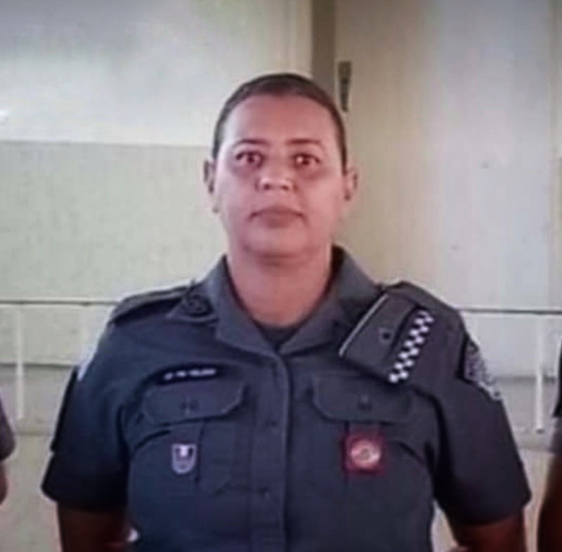 Policial Militar morre após bater carro contra coqueiro em Araraquara